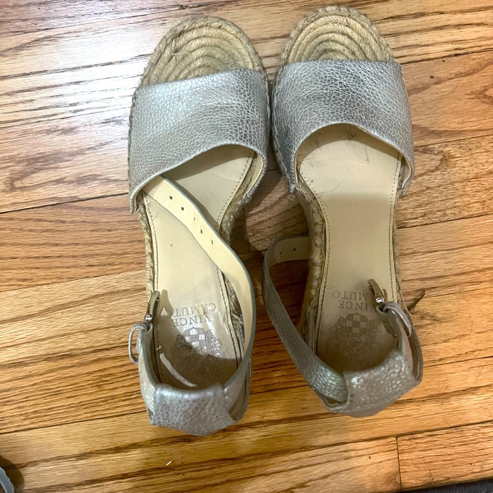 Vince Camino silver wedges